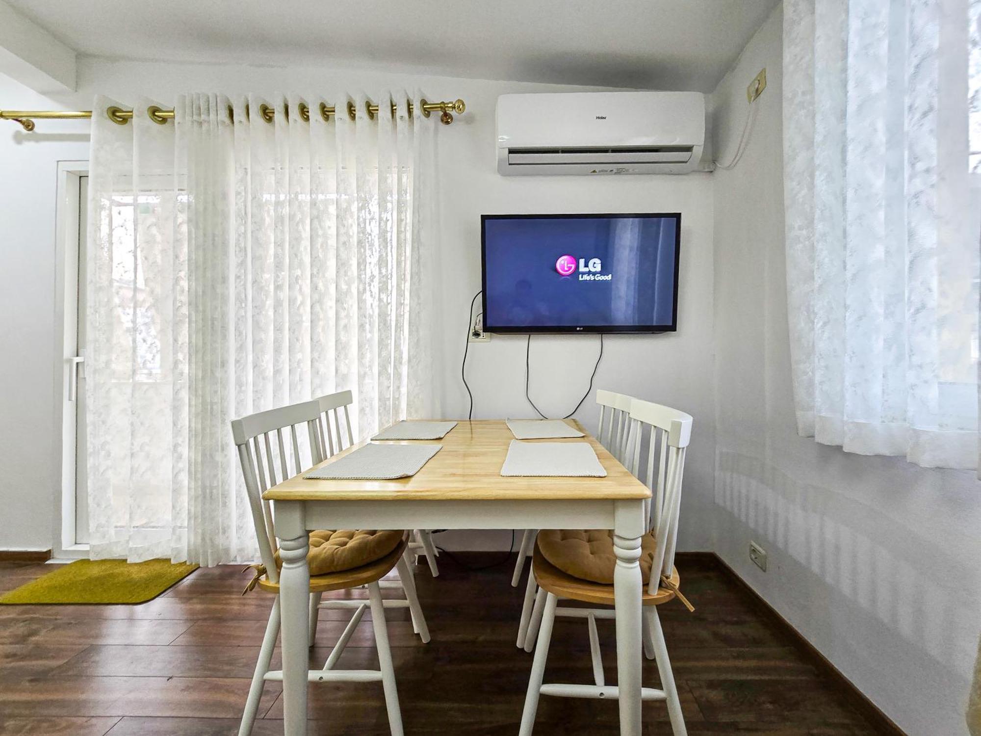 Lake Park 2Br Apartment 티라나 외부 사진