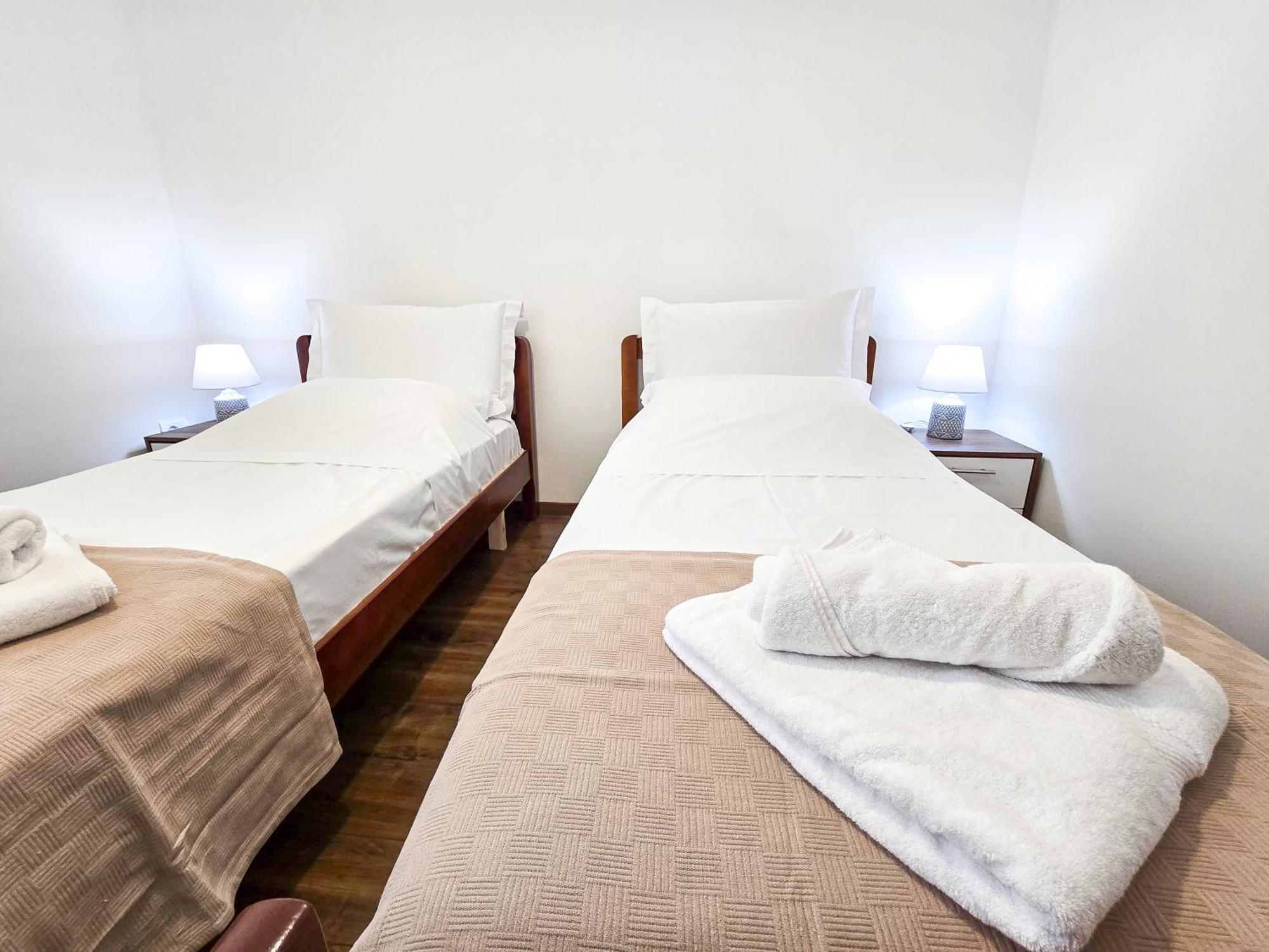 Lake Park 2Br Apartment 티라나 외부 사진